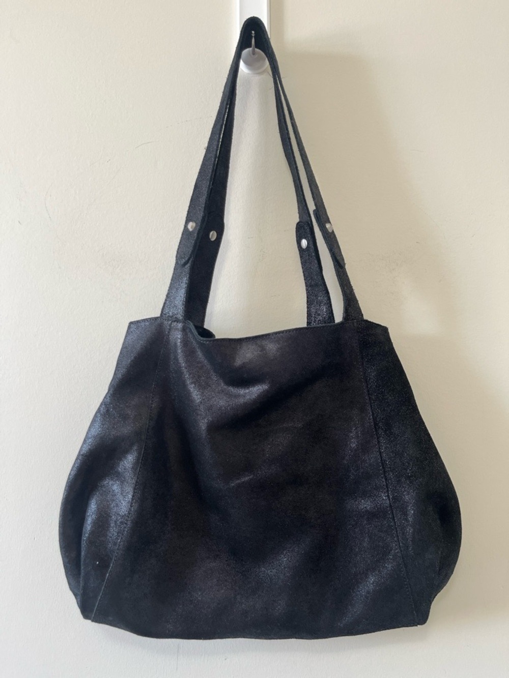 BANANA REPUBLIC Women Black Shimmer Leather Suede Tassel Tote Y2K 2010